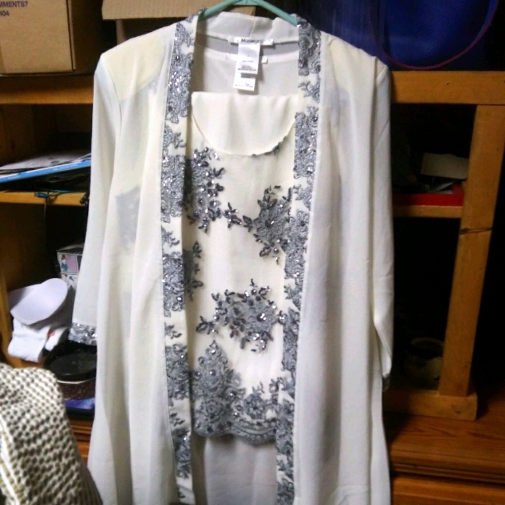 Used woman's three-piece pants set